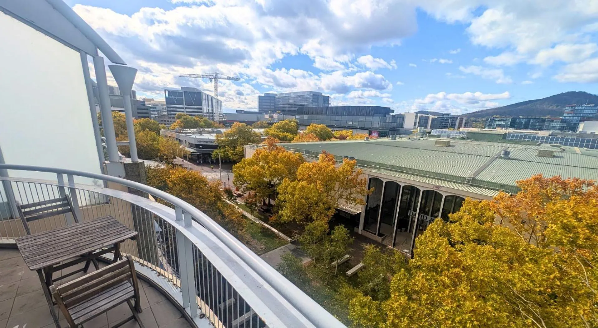 Dana-Central Apartment With Mount Ainslie Views Canberra